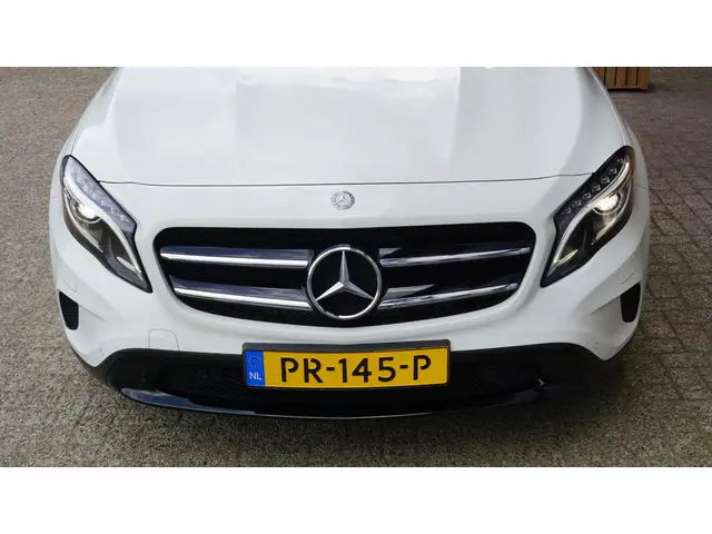 Mercedes-Benz GLA 200 157pk Ambition 2014 Benzine 39
