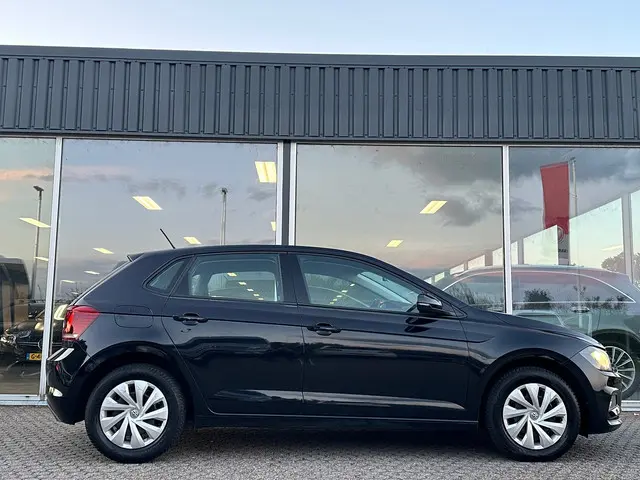 Volkswagen Polo 1.0 TSI Comfortline 2018 Benzine 2