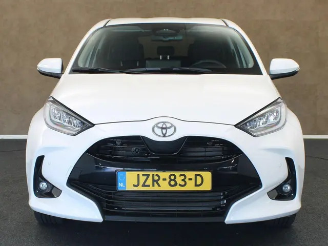 Toyota Yaris 1.5 Hybrid 115 Dynamic 2025 Hybride Benzine 6