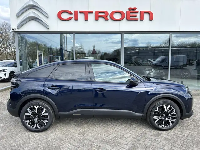 Citroën C4 1.2 Hybrid 145pk Max 2025 Hybride Benzine 4