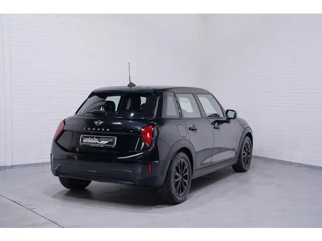 MINI 5-Deurs Mini 1.5 Cooper C Classic XS 2025 Benzine 5