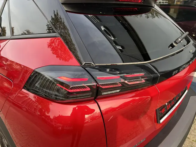 Peugeot 2008 1.2 Turbo 100PK Allure 2024 Benzine 23