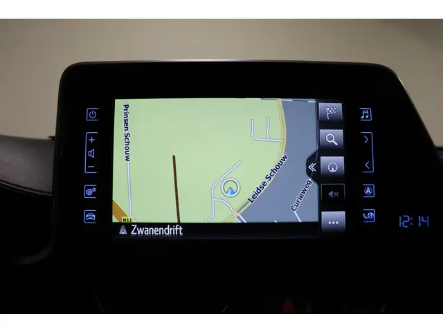 Toyota C-HR 1.8 Hybrid Style, 2019 Hybride Benzine 8