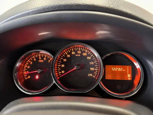 Dacia Sandero 0.9 TCe 10th Anniversary 2016 Benzine 22