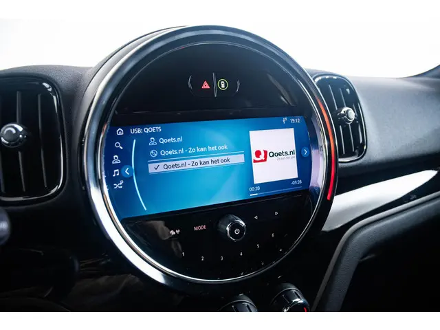 MINI Countryman Cooper SE ALL4 2022 Hybride Benzine 33