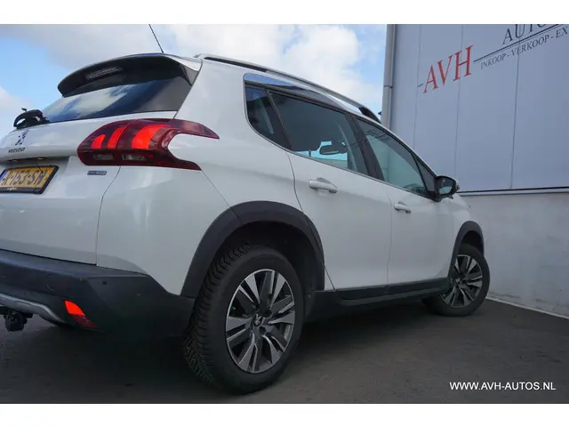 Peugeot 2008 1.2 PureTech GT-line 2017 Benzine 11