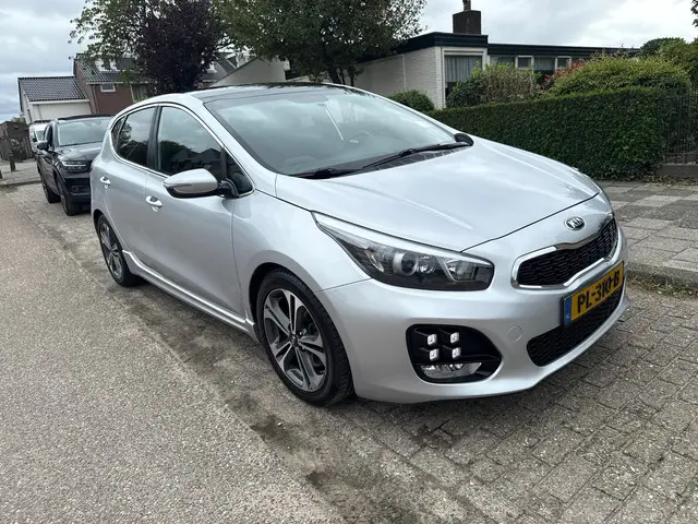 Kia cee'd 1.0 T-GDi GT-Line Summer Edition 2017 Benzine 3