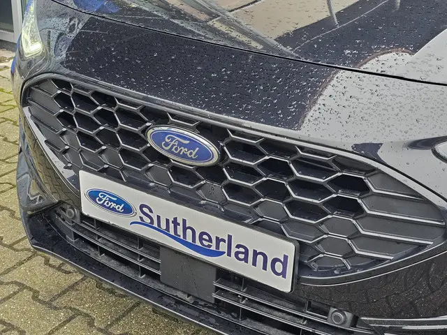 Ford Focus 1.0 EcoBoost Hybrid ST Line 2025 Benzine 8