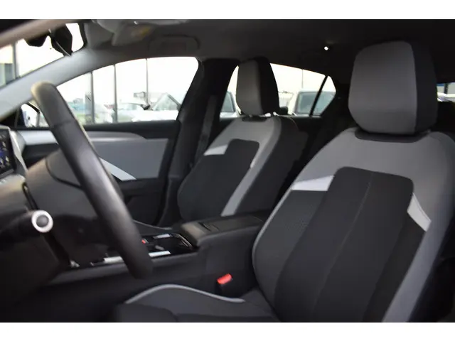 Opel Astra 1.2 Level 2 2023 Benzine 14