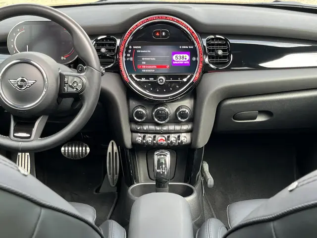 MINI Cooper Mini 2.0 John Works Essential 2021 Benzine 62