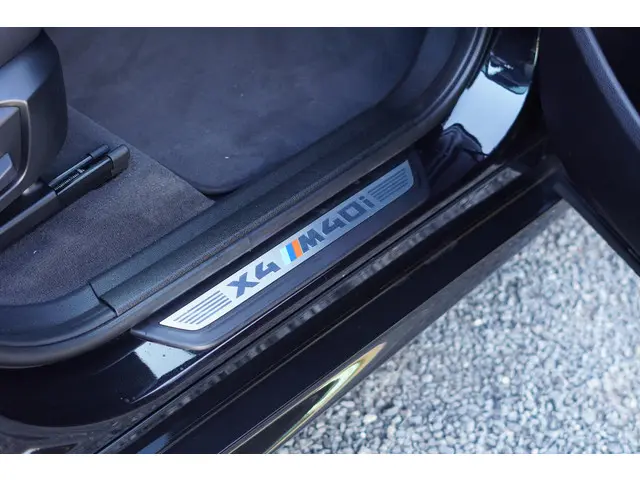 BMW X4 M40i High Executive 2018 Benzine 65