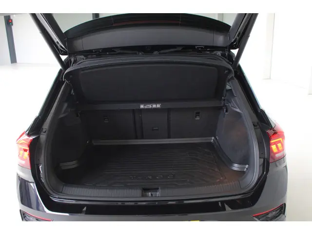 Volkswagen T-Roc 1.5 TSI Sport R-Line DSG 2020 Benzine 15