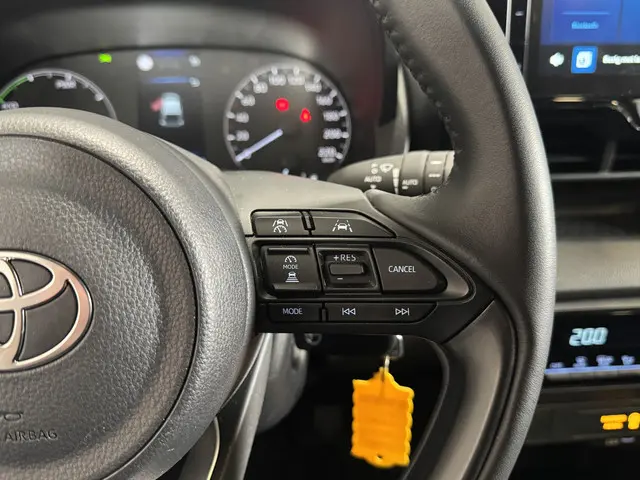 Toyota Yaris 1.5 Hybrid 115 Active 2025 Hybride Benzine 9