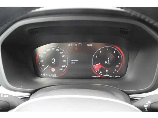 Volvo XC60 2.0 B5 Momentum Exclusive 2021 Benzine 22