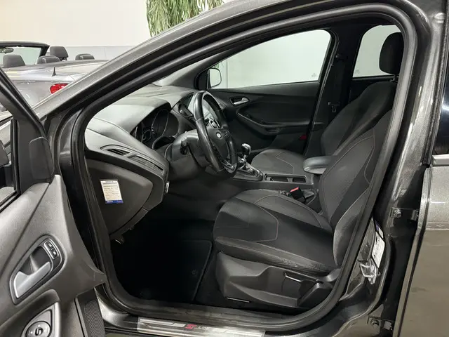 Ford Focus Wagon 1.0 ST-Line 2017 Benzine 5