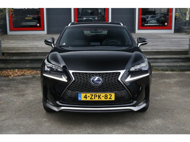 Lexus NX 300h AWD F Sport Line 2015 Hybride Benzine 5