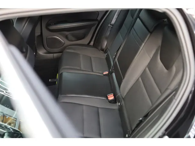 Volvo V60 2.0 T5 Momentum | 2018 Benzine 22