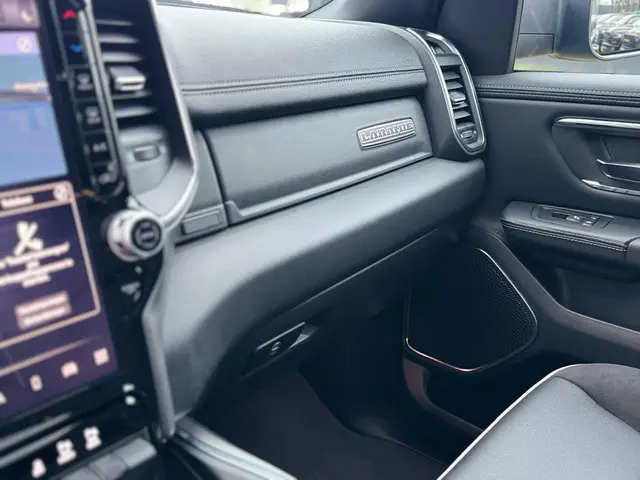 Dodge Ram 1500 Laramie MY2025 2024 Benzine 12