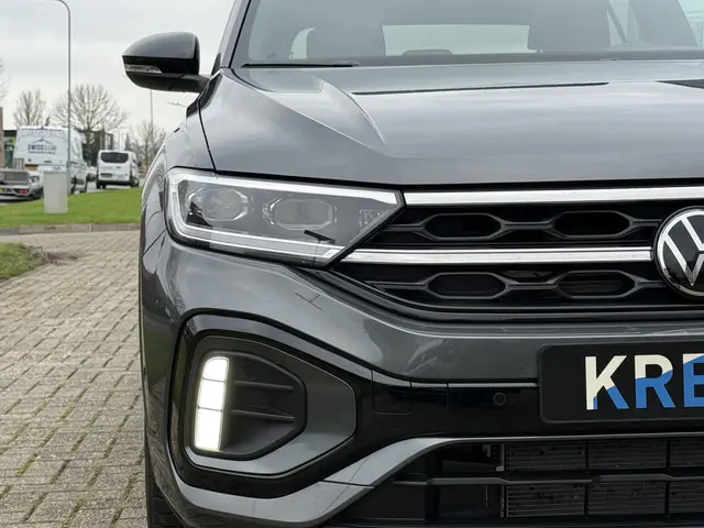 Volkswagen T-Roc 1.5 TSI R-Line Edition 2025 Benzine 9