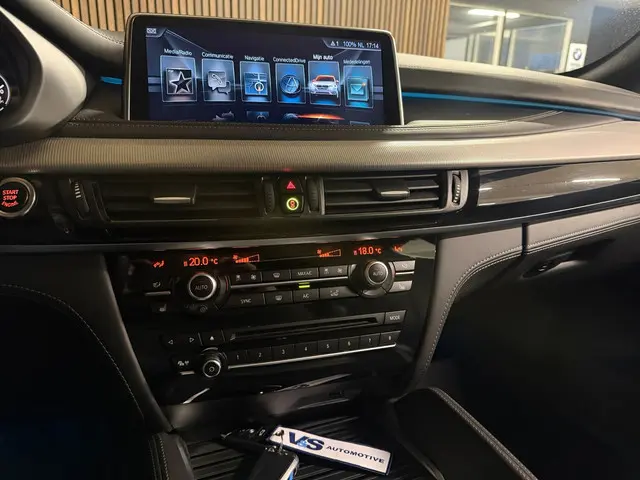 BMW X5 M - Nwe motor BMW dealer onderhouden 2016 Benzine 26