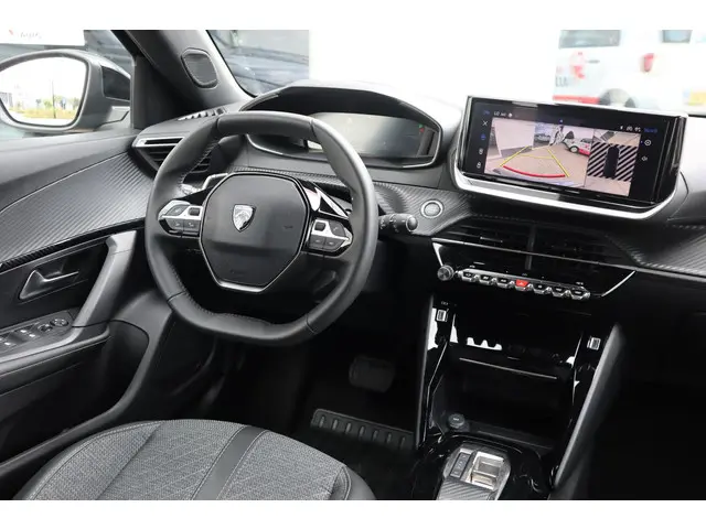Peugeot 2008 1.2 HYBRID 136 GT 2024 Hybride Benzine 32