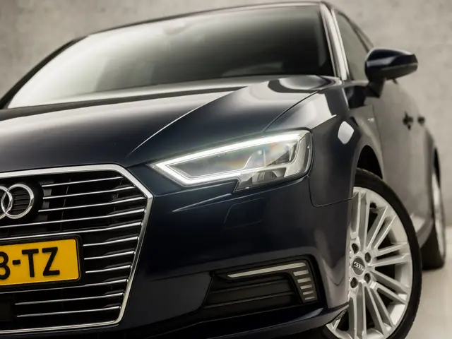 Audi A3 Sportback 1.4 e-tron Sport 2017 Hybride Benzine 14