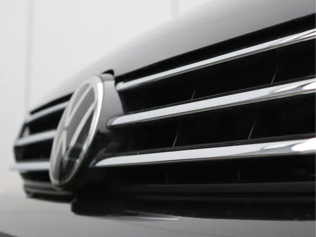 Volkswagen Touran 1.5 TSI Highline 7-zits 2023 Benzine 10