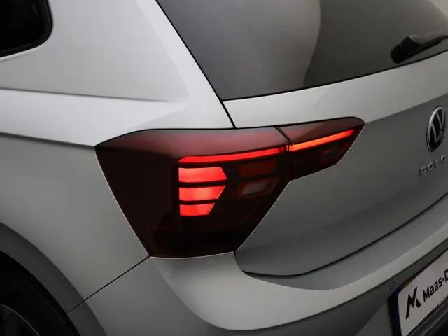 Volkswagen Polo 1.0 TSI 95pk R-Line 2023 Benzine 29