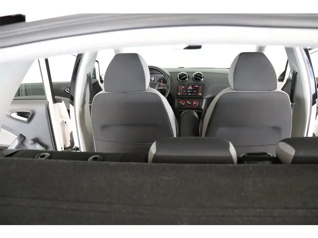 SEAT Ibiza ST 1.0 EcoTSI Style Connect 2015 Benzine 17