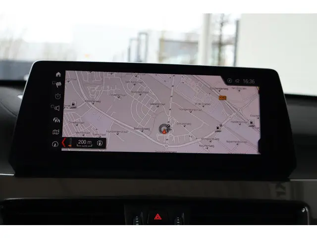 BMW X1 sDrive20i 2021 Benzine 17