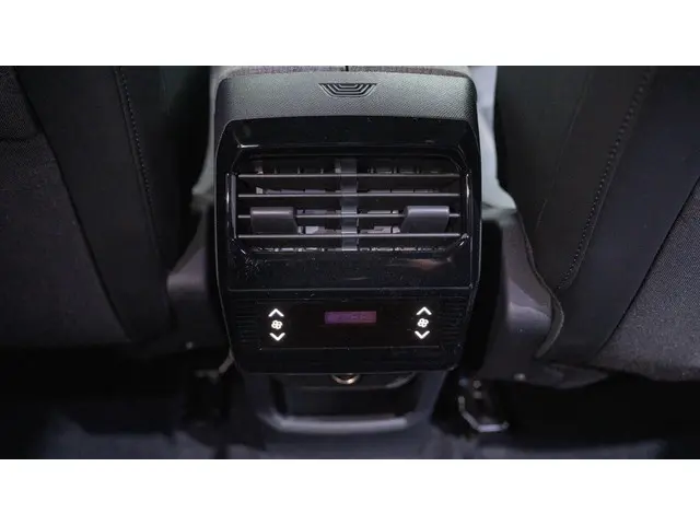 Peugeot 5008 1.2 PureTech Allure 2024 Benzine 53