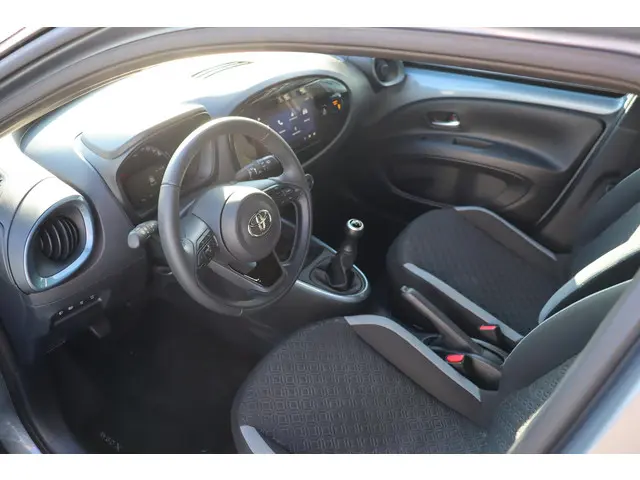 Toyota Aygo X 1.0 VVT-i MT Pulse Limited, 2025 Benzine 15