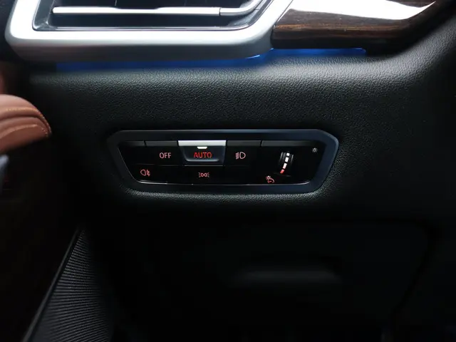 BMW X5 xDrive45e 2021 Hybride Benzine 36