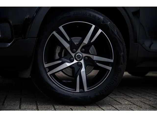 Volvo XC40 1.5 T2 R-Design 2021 Benzine 28