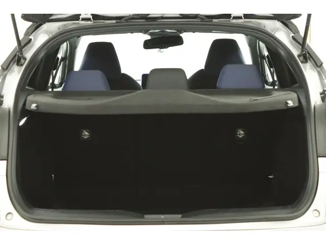 Toyota C-HR 1.8 Hybrid Bi-Tone 2017 Hybride Benzine 23