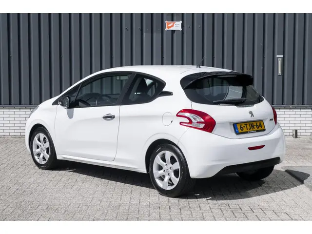 Peugeot 208 1.0 VTi Access*Airco*Radio/MP3* 2014 Benzine 7