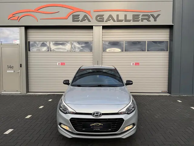 Hyundai i20 1.0 T-GDI Premium+|Airco|Nav|Camera 2018 Benzine 8