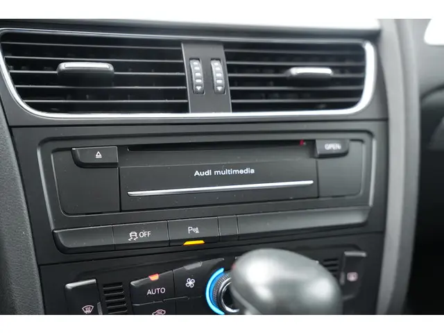 Audi A4 Avant 3.0 TFSI S4 quattro Pro Line 2013 Benzine 31