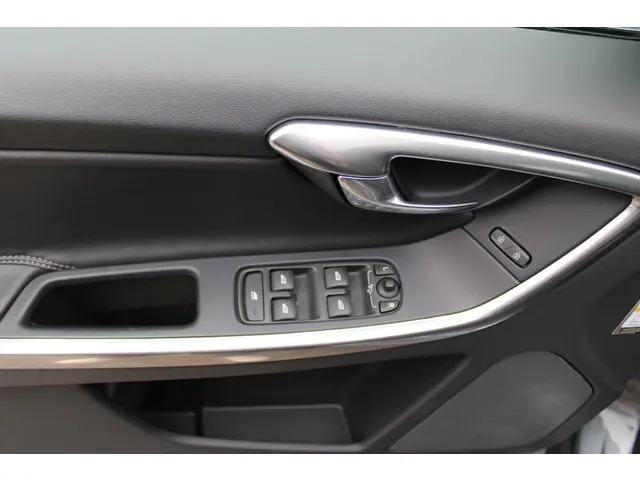 Volvo XC60 2.0 T5 FWD Nordic+ 2016 Benzine 11