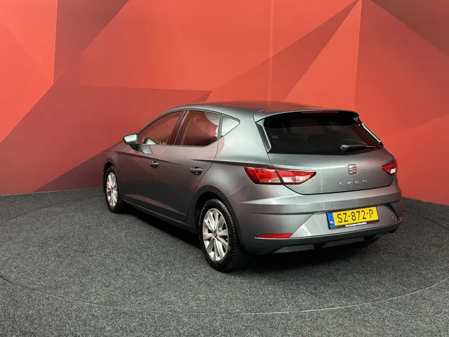 SEAT Leon 1.0 EcoTSI Style Business Intense 2018 Benzine 6