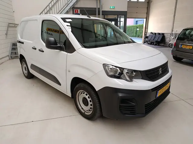 Peugeot Partner 1.5 BlueHDi 100 S&S L1 2023 Diesel 12