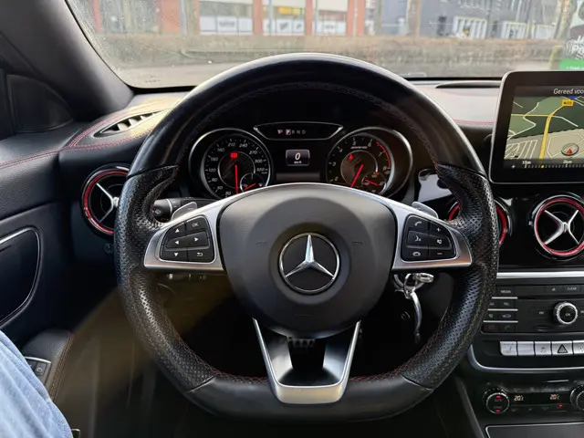 Mercedes-Benz CLA AMG 45 4MATIC Ambition 2017 Benzine 16