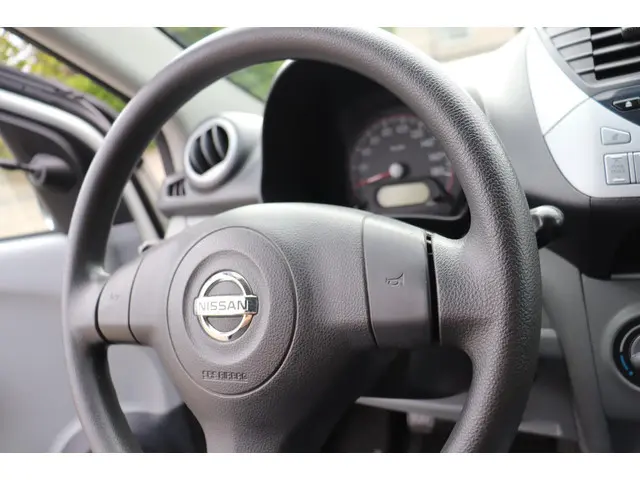 Nissan Pixo 1.0 Look 2012 Benzine 10