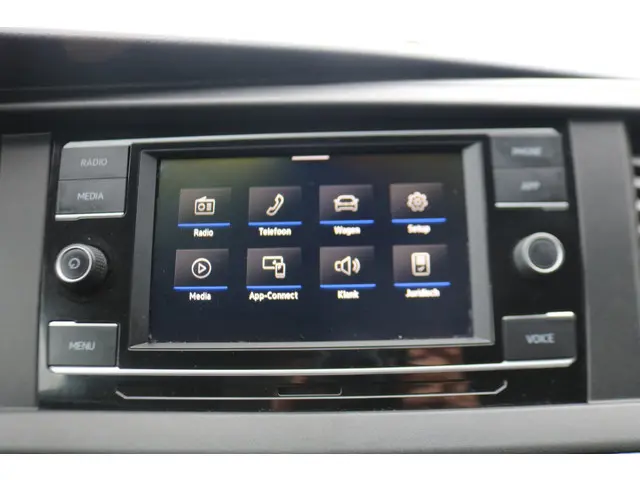 Volkswagen Transporter 2.0 TDI L1 H1 Airco 2022 Diesel 20