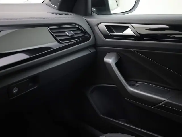 Volkswagen T-Roc Cabrio 1.0 TSI Style 2024 Benzine 28
