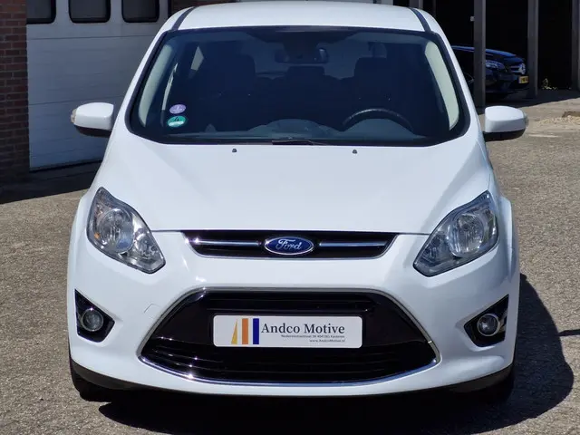 Ford C-MAX 1.0 Titanium 2013 Benzine 3