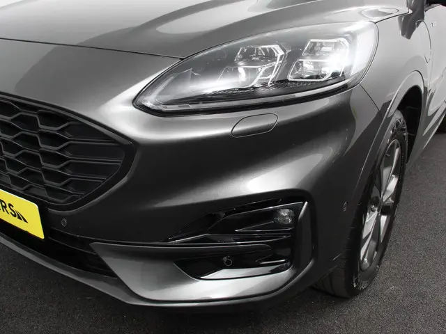Ford Kuga 2.5 PHEV 225pk ST-Line X 2023 Hybride Benzine 34