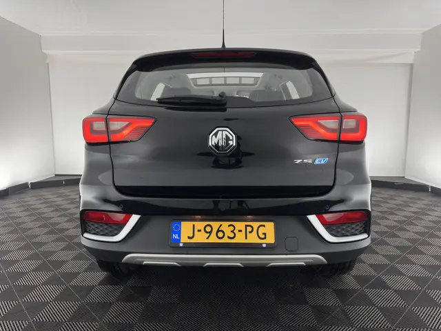 MG ZS EV Luxury 45 kWh {SOH-90 %} 2020 Elektrisch 5