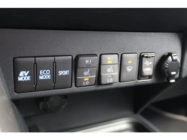 Toyota RAV4 2.5 Hybrid Energy 2018 Hybride Benzine 24