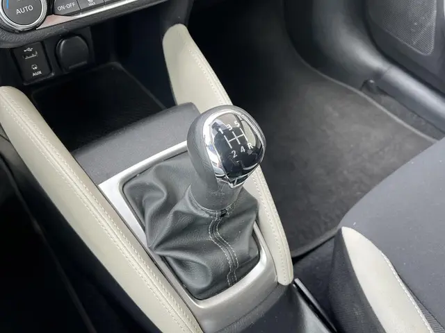 Nissan Micra 0.9 IG-T N-Connecta 2018 Benzine 27